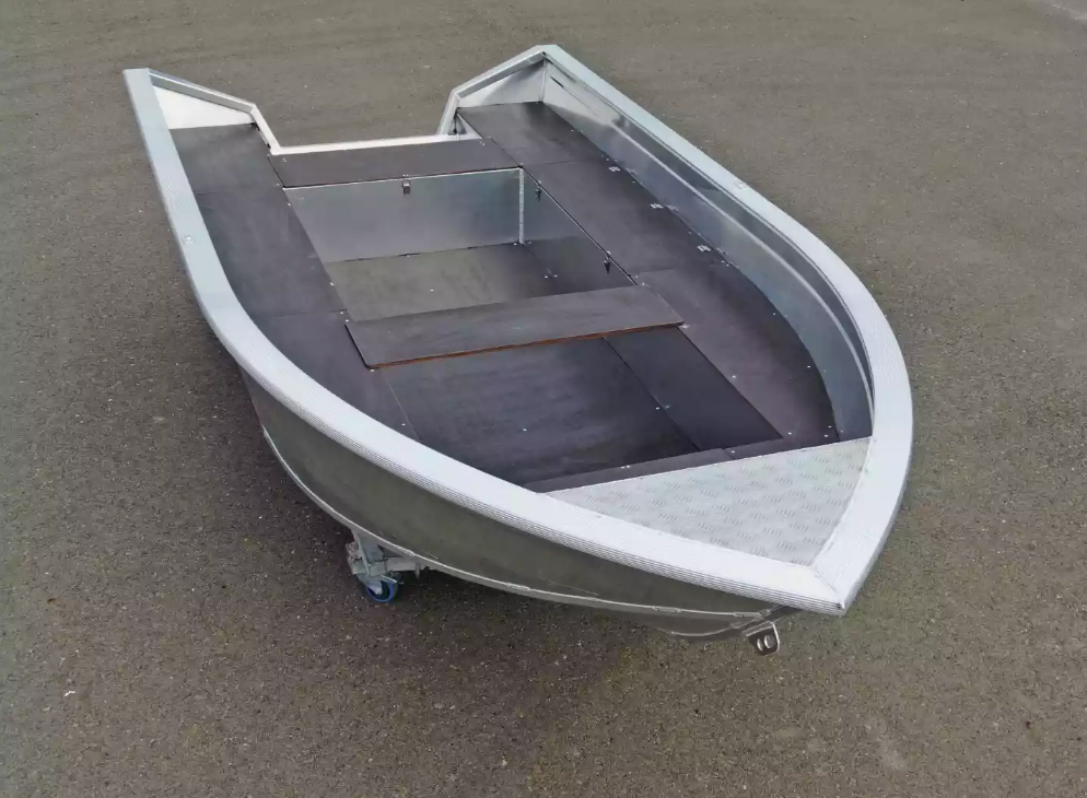 Алюминиевая лодка  Неман-420 в Коврове