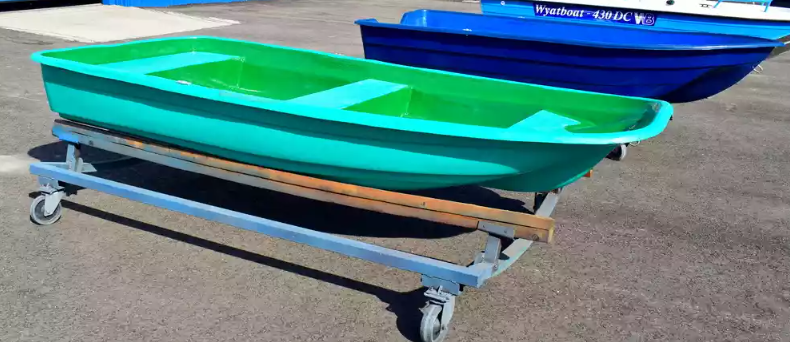 Стеклопластиковая лодка Старт (тримаран) в Коврове