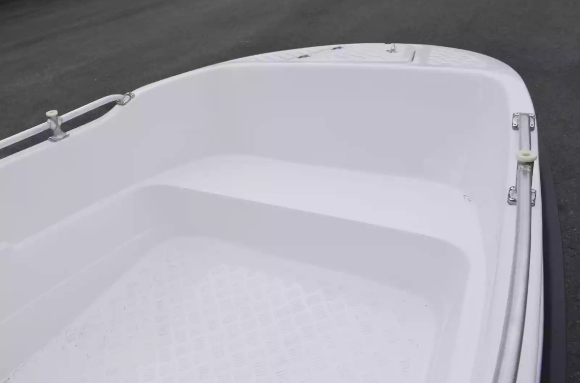 Стеклопластиковая лодка Пингвин New (тримаран) в Коврове