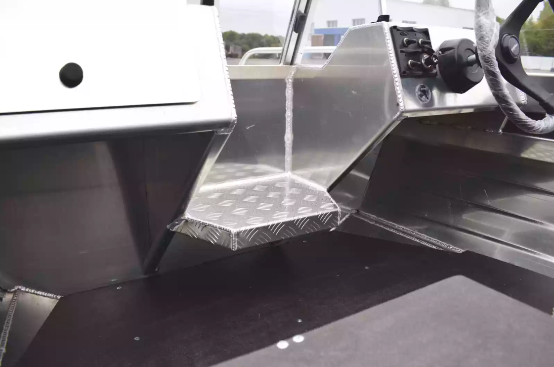 Алюминиевая лодка  Neman-400 PRO в Коврове