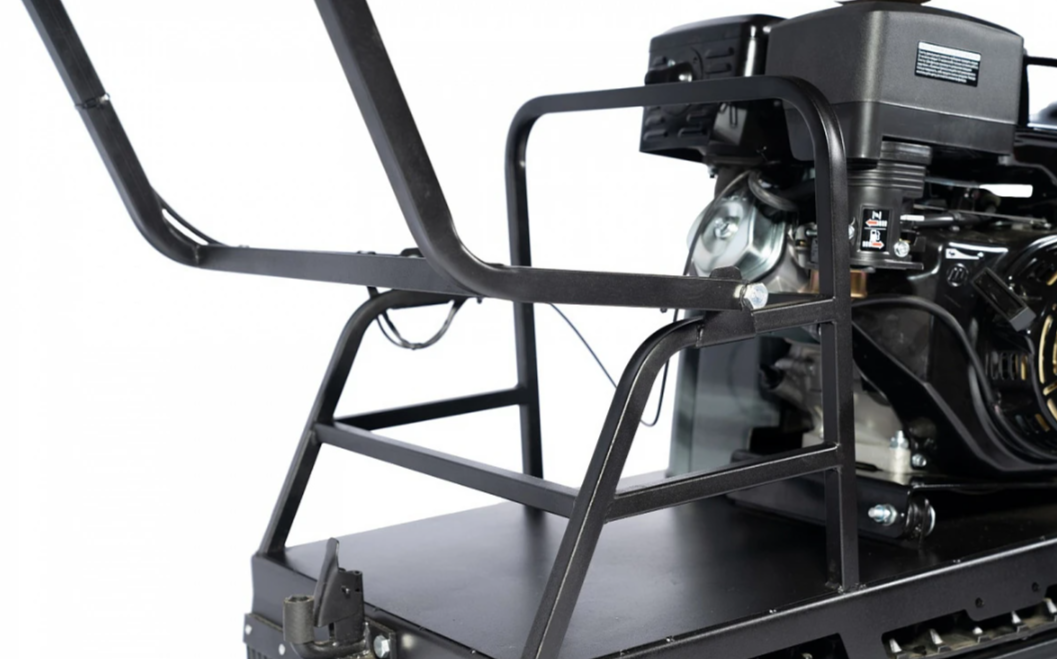 Мотобуксировщик БУРЛАК-M2 LFK 15 л.с. (передний привод, катки) в Коврове