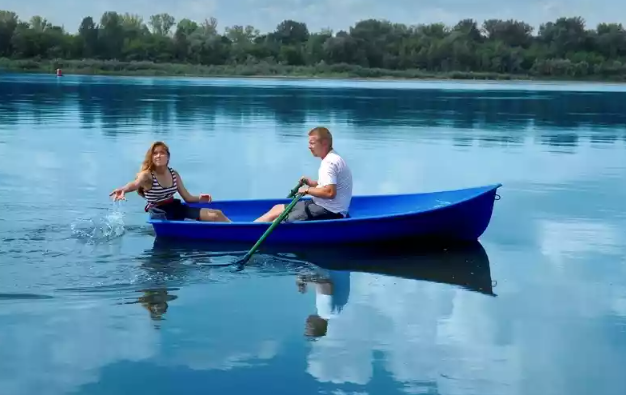 Стеклопластиковая лодка Дельфин в Коврове