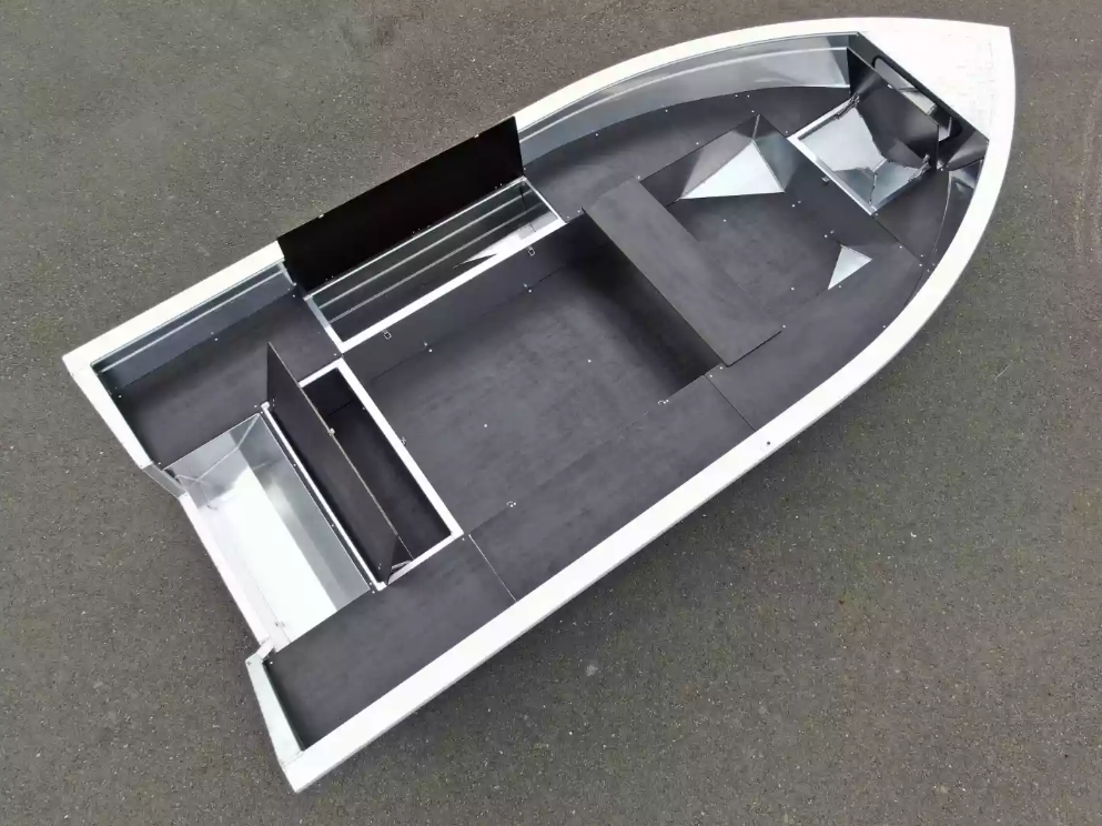 Алюминиевая лодка  Неман-420 в Коврове