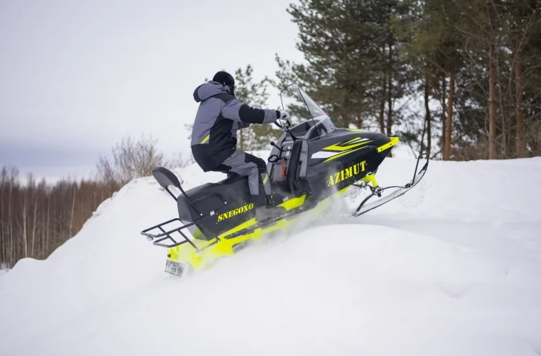 Миниснегоход Бурлак Азимут 20 л.с.  Б/У в Коврове