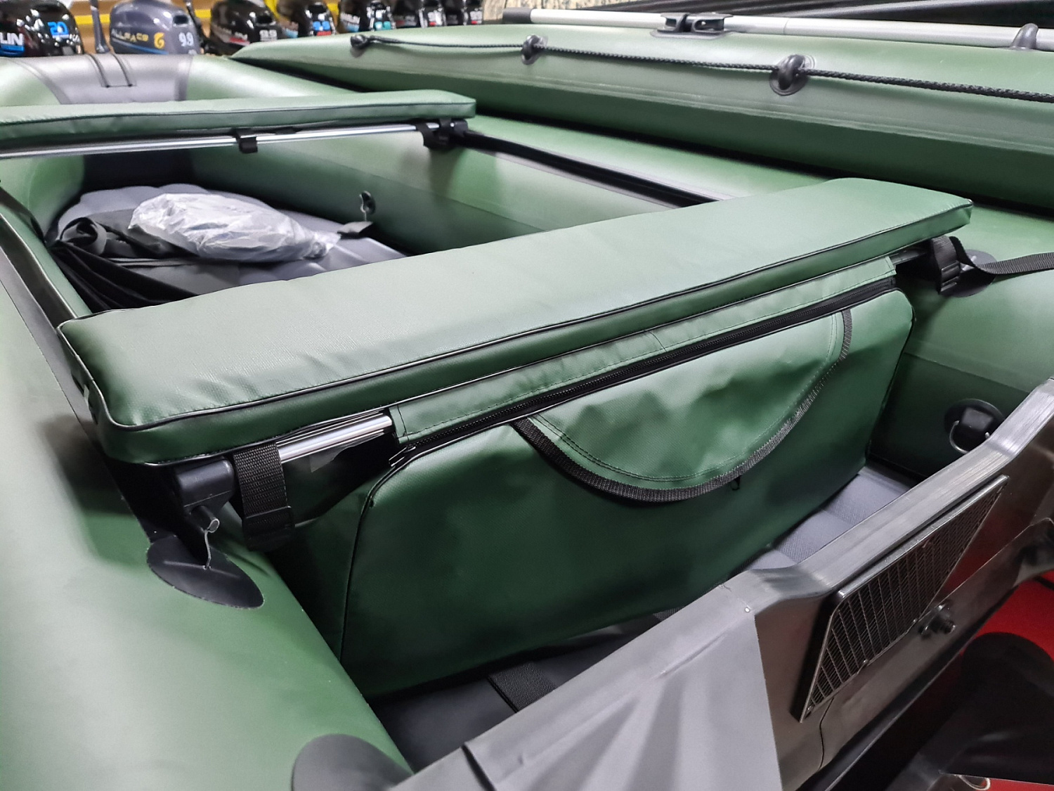 КОМПЛЕКТ МЯГКИХ НАКЛАДОК С СУМКОЙ ДЛЯ ЛОДОК 110Х20 ЗЕЛЕНЫЙ в Коврове