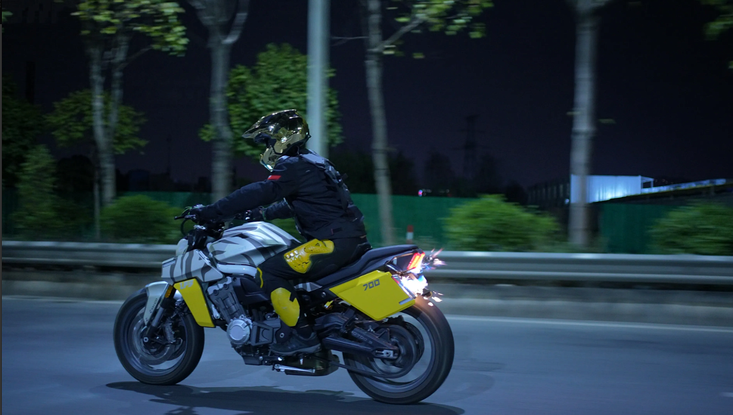 Мотоцикл Benda LFS 700 в Коврове