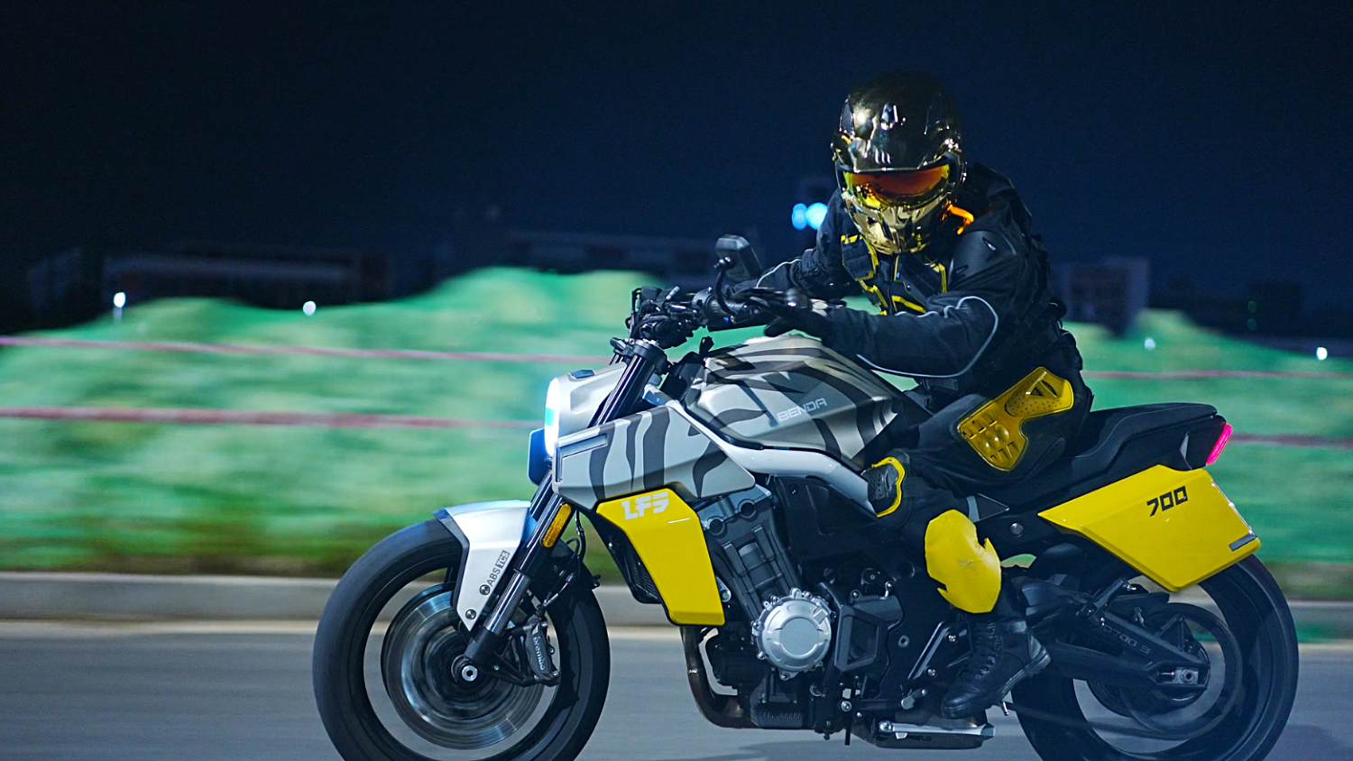 Мотоцикл Benda LFS 700 в Коврове